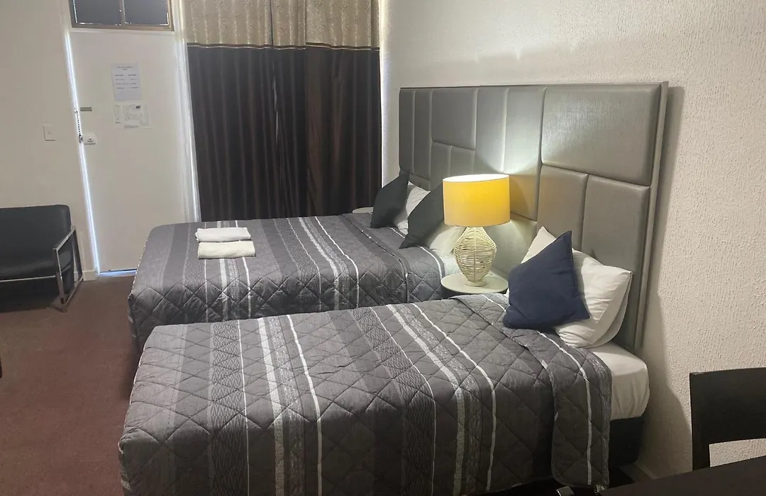 Tollgate Motel-1