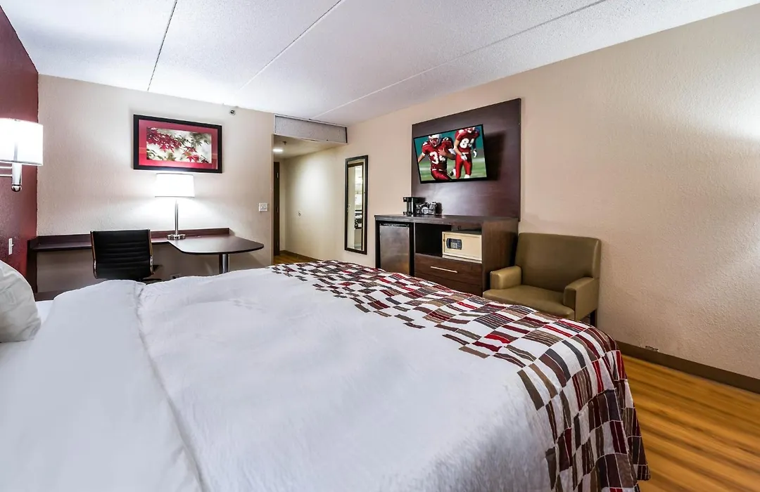 Red Roof Inn Palatine-1
