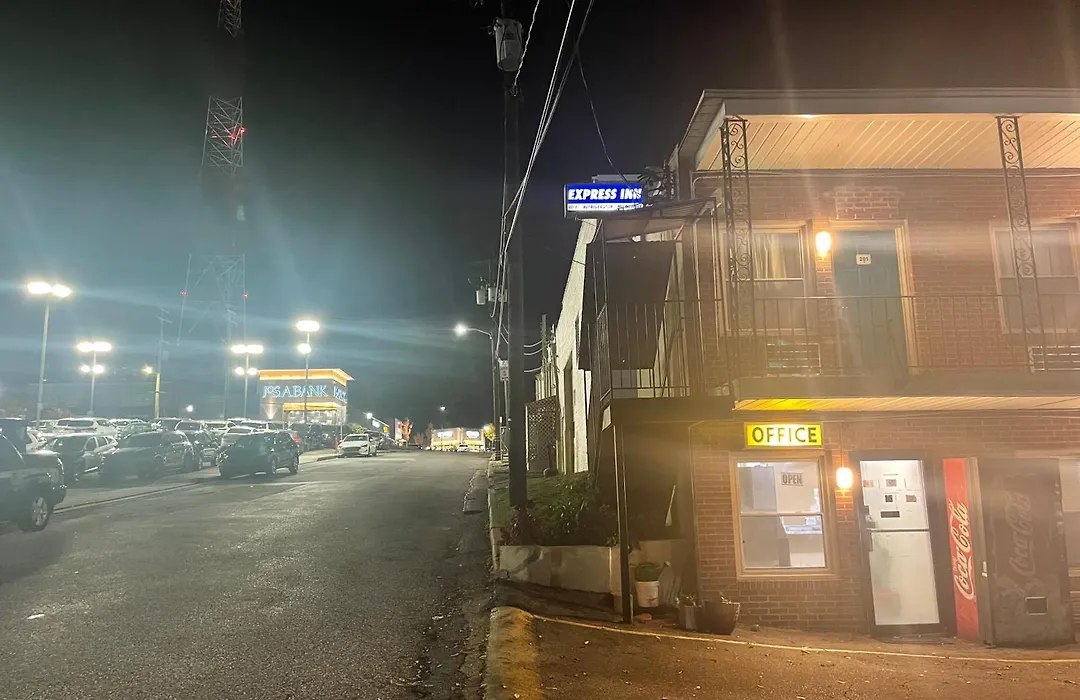 Express Inn-1