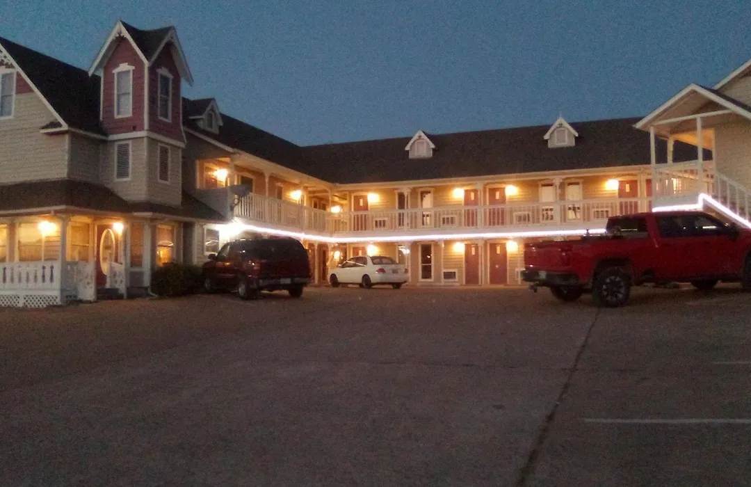 Victorian Inn-1