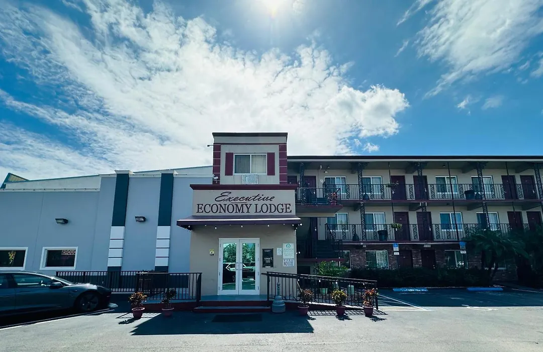 Executive Economy Lodge-1