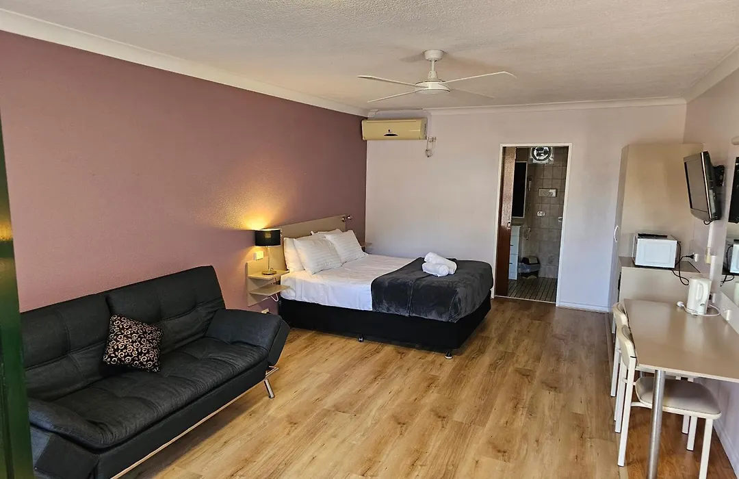 Cumberland Motor Inn-1