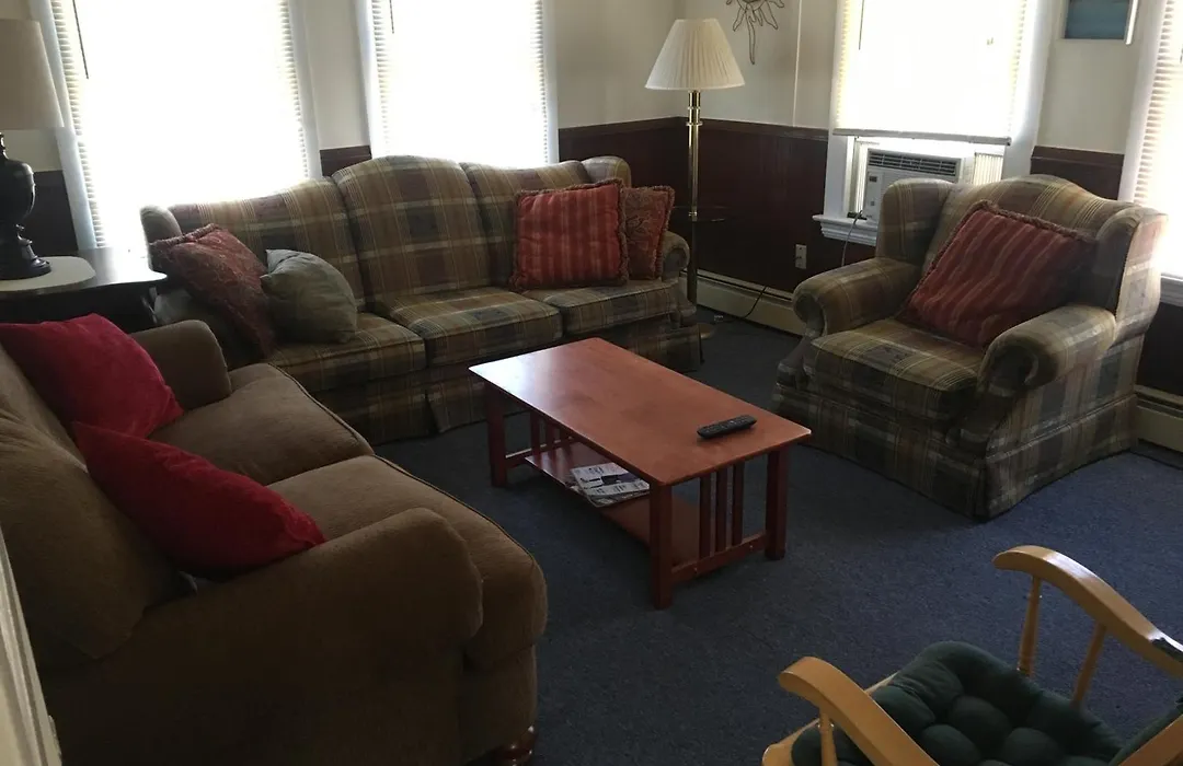 Sandpiper Beachfront Motel-1