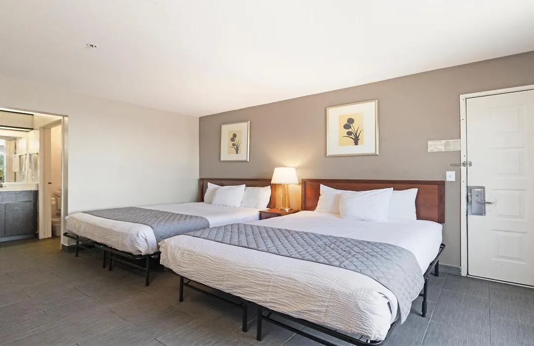 Budget Inn And Suites Stockton Yosemite-1