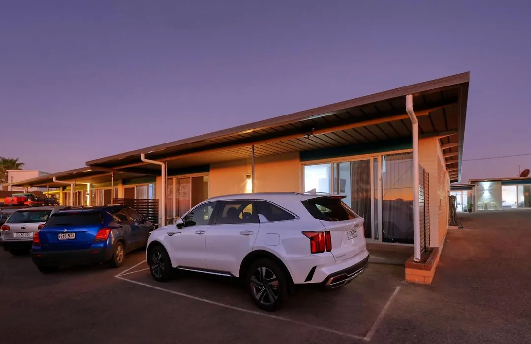 Hilltop Motel-1