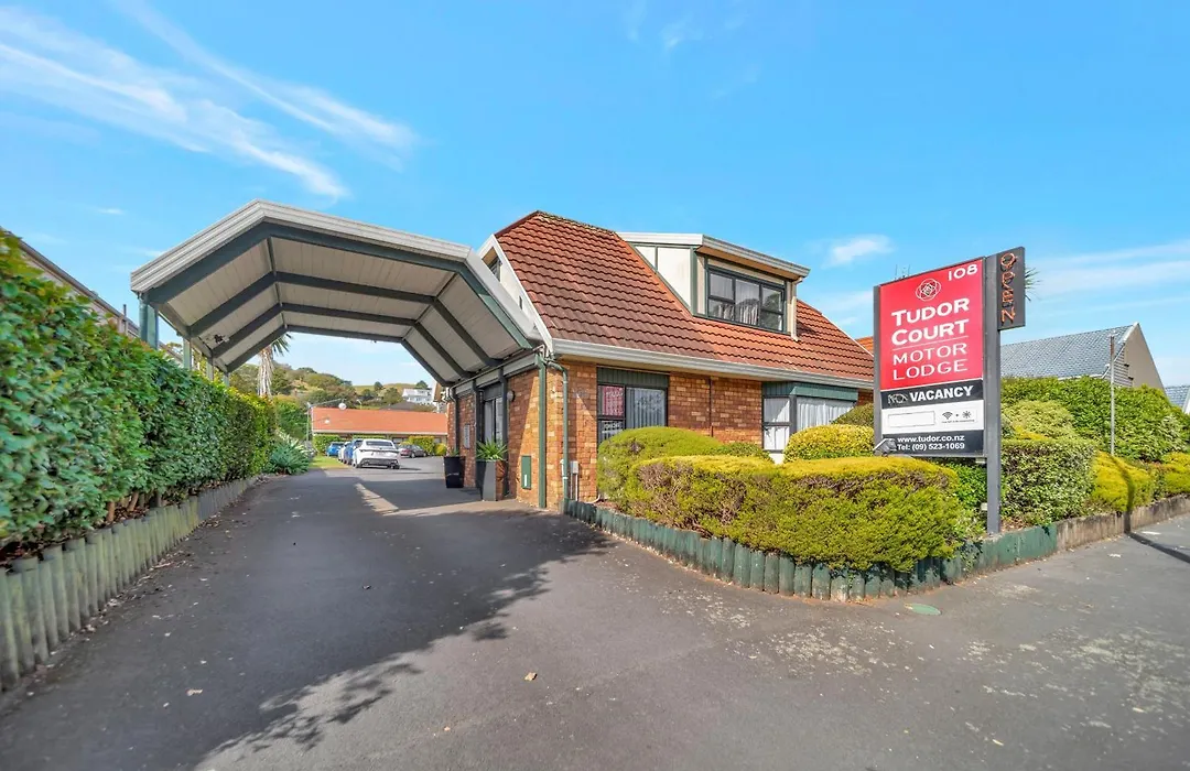 Tudor Court Motor Lodge-1