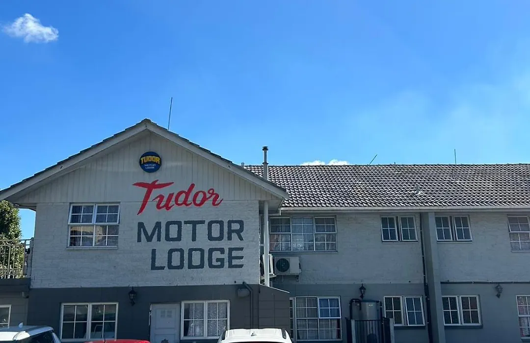 Tudor Motor Lodge-1