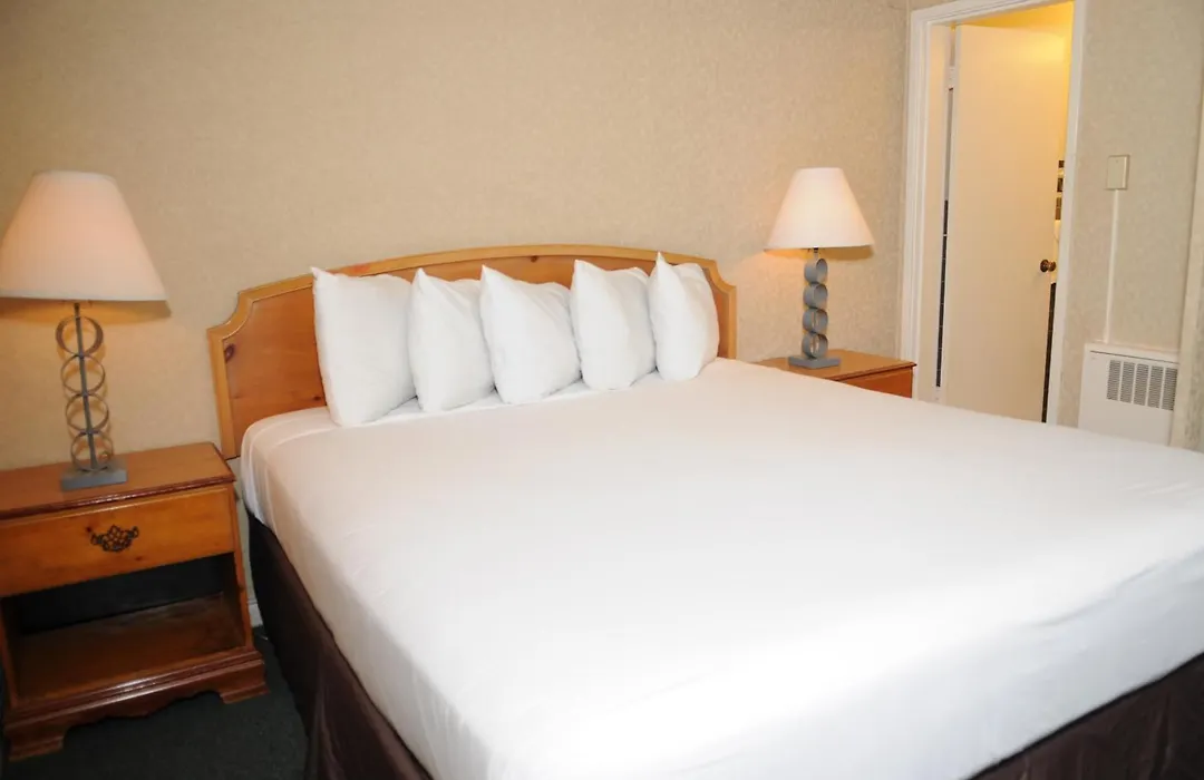 Civic Center Motor Inn-1
