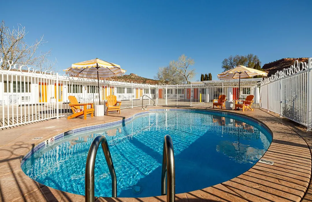 Quail Park Lodge-1