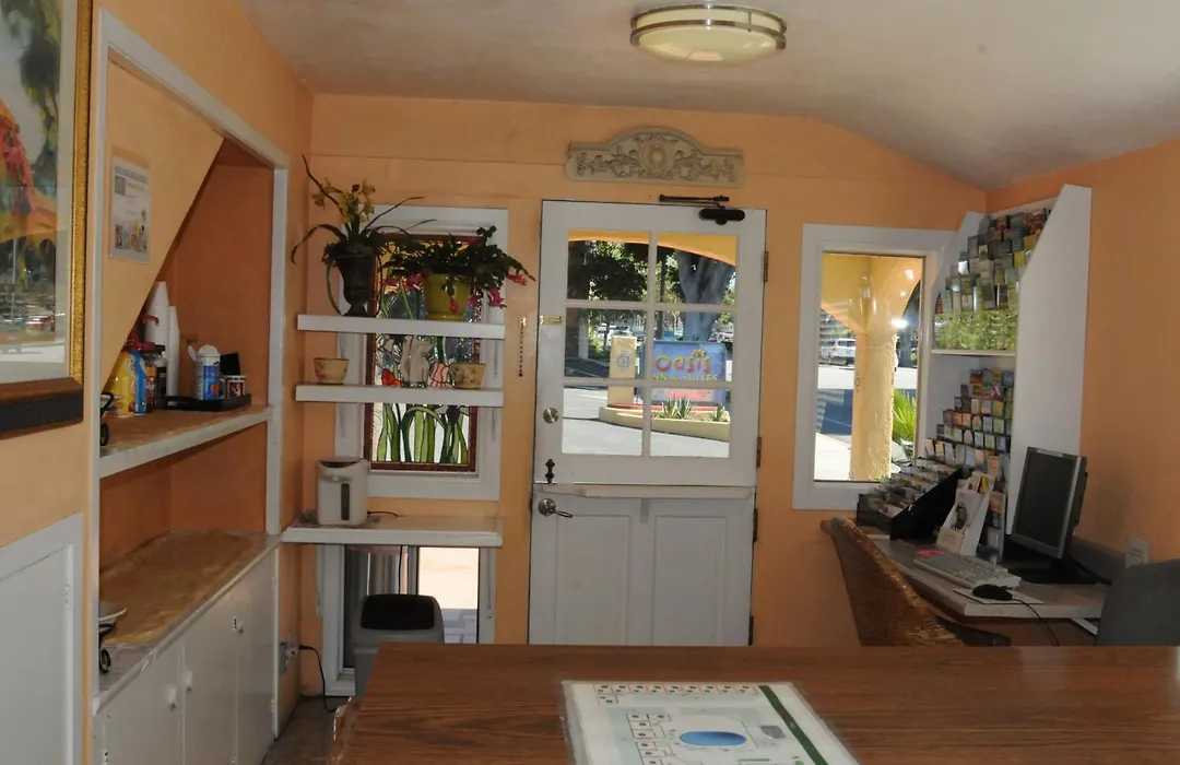 Oasis Inn And Suites-1