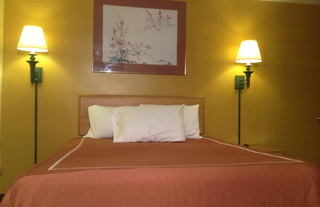 Caravan Motel-1