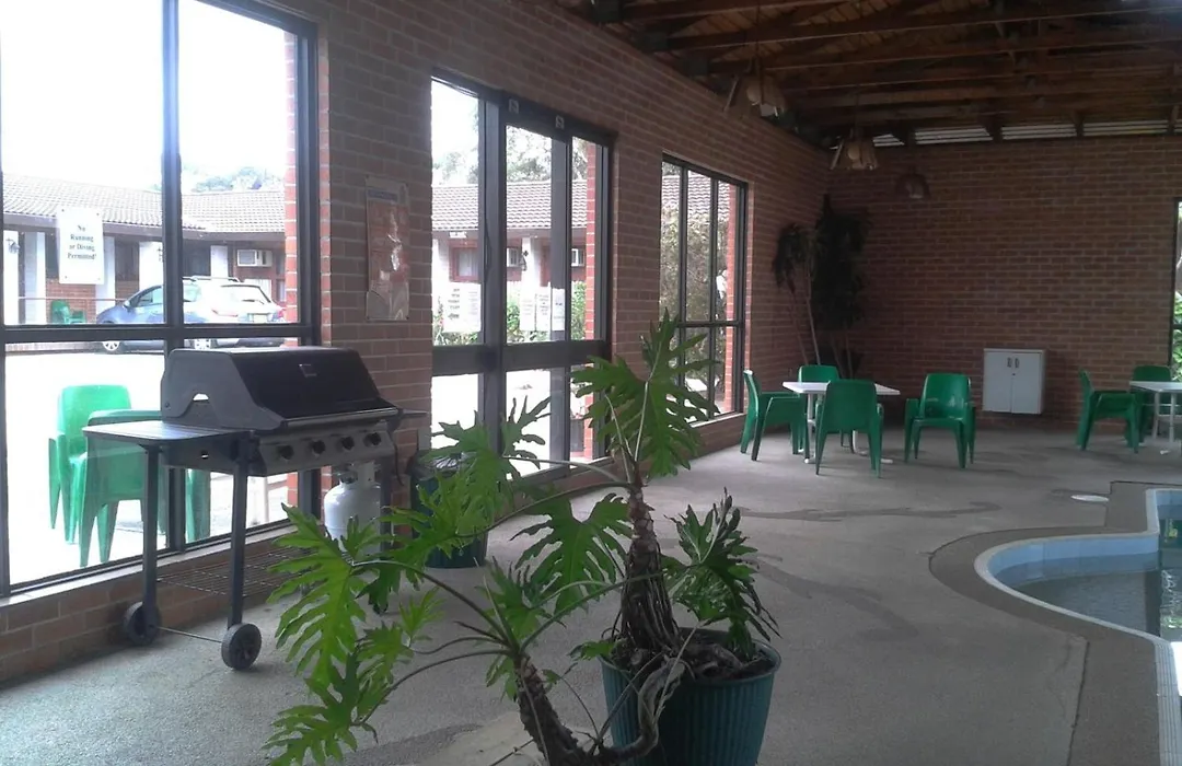 Elsinor Motor Lodge-1