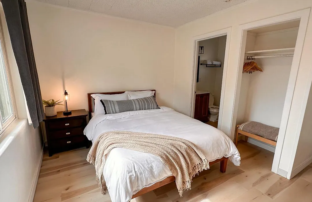 The Cottage Inn At Mount Shasta-1