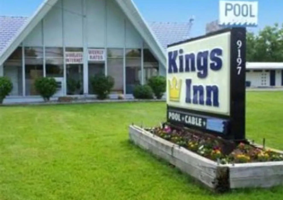 Kings Inn Cleveland-1