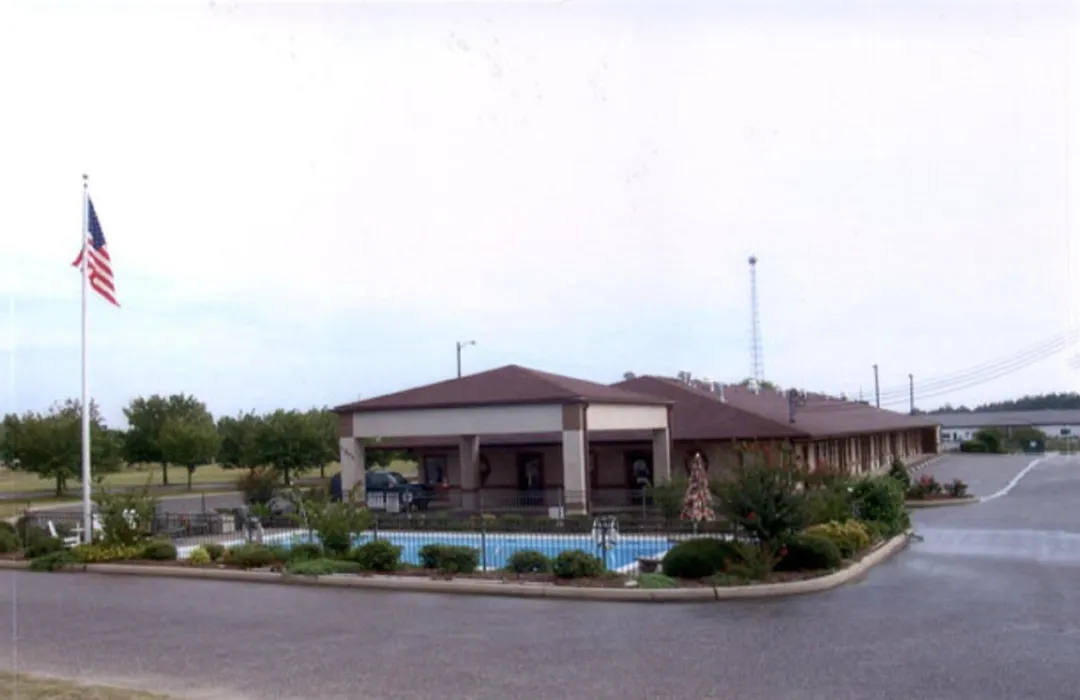 Briarwood Inn Of Geneva-1