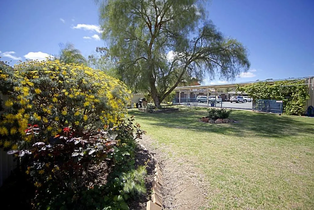 Bidgee Motor Inn-1
