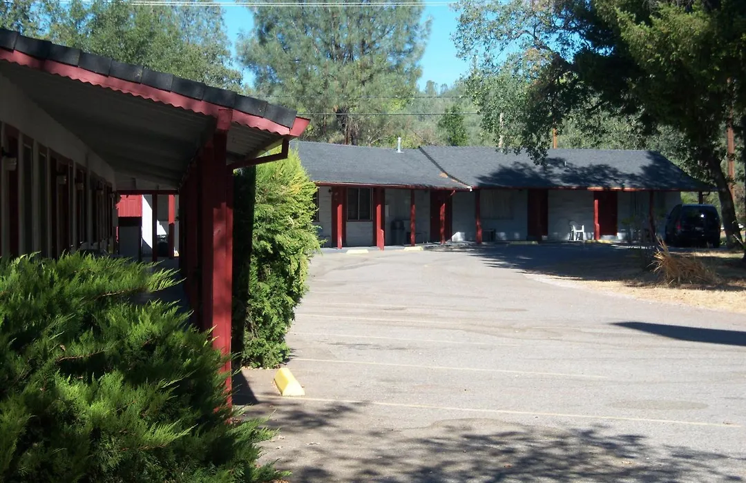 Shasta Dam Motel-1