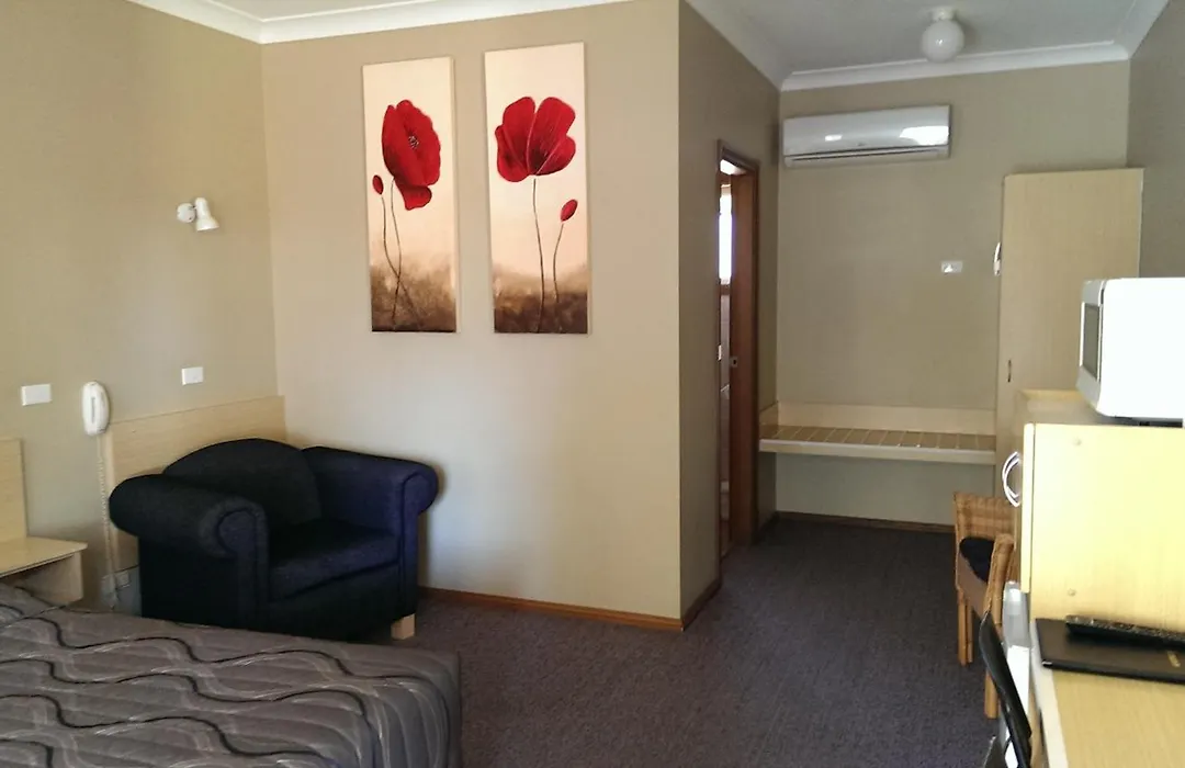 Cooee Motel-1