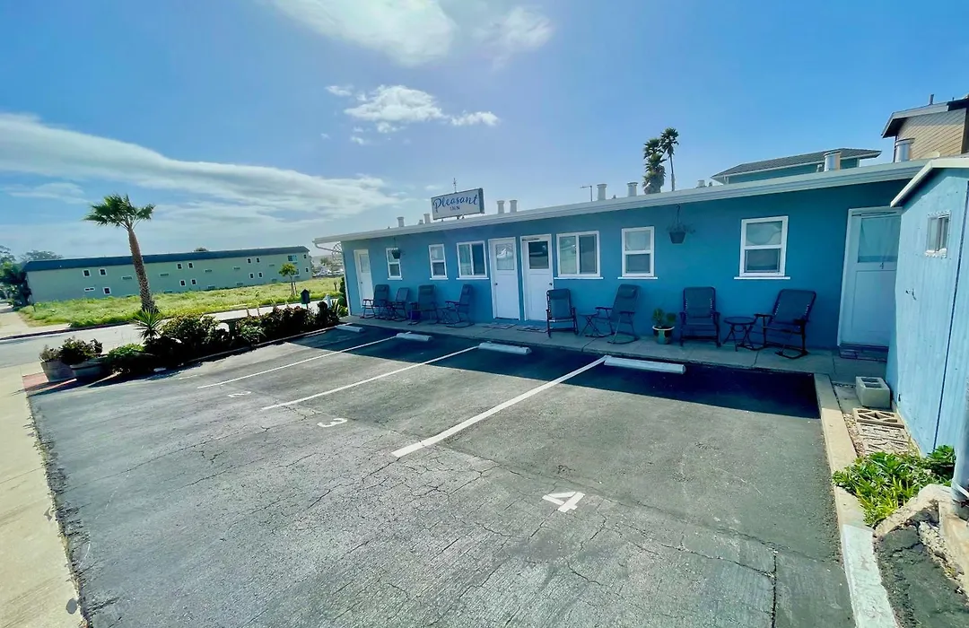 Pleasant Inn-1