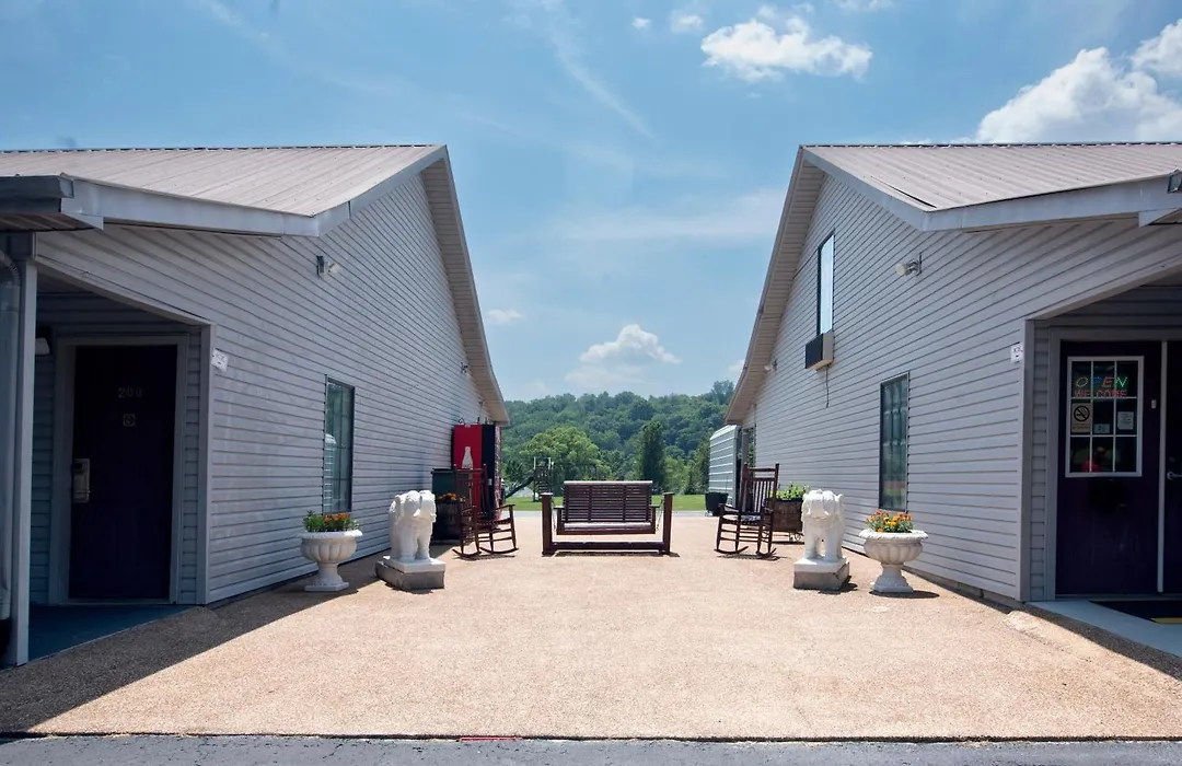 Lynchburg Country Inn-1