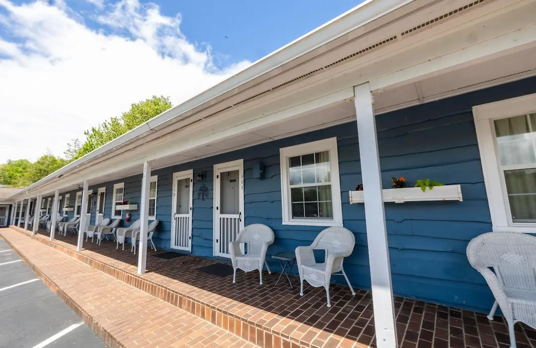 Blowing Rock Inn-1