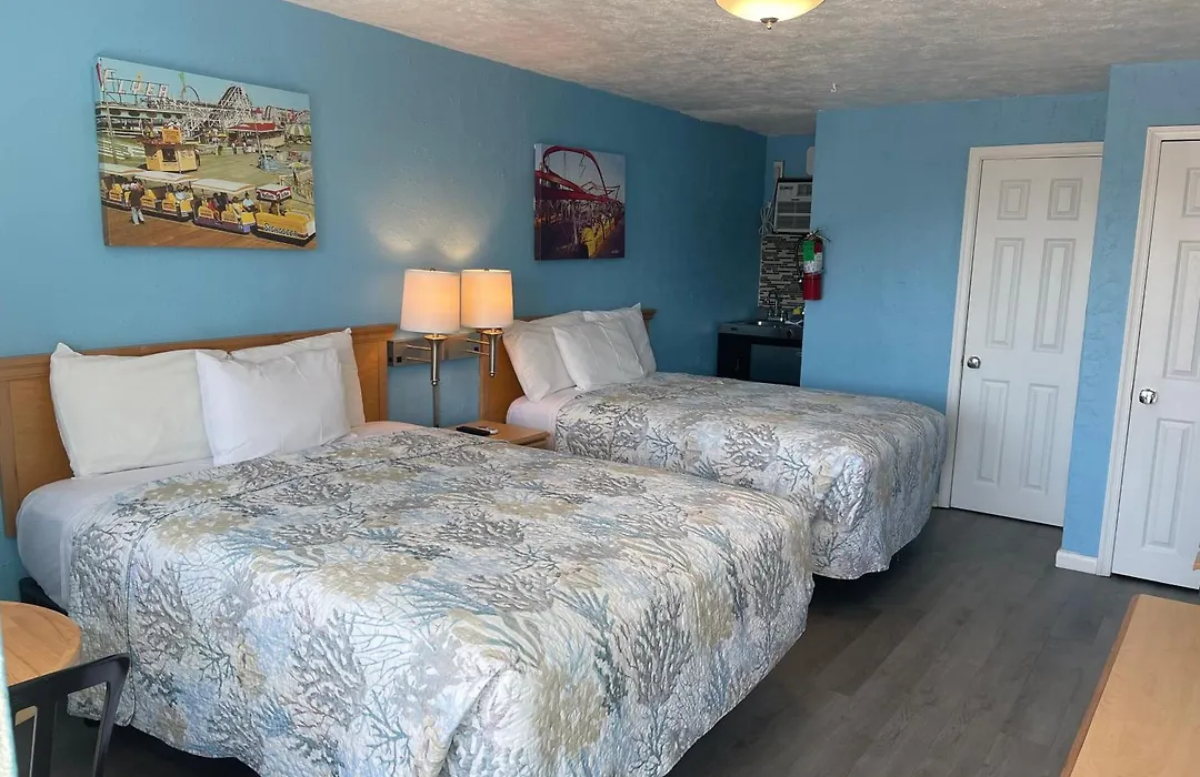 Surfcomber Motel-1