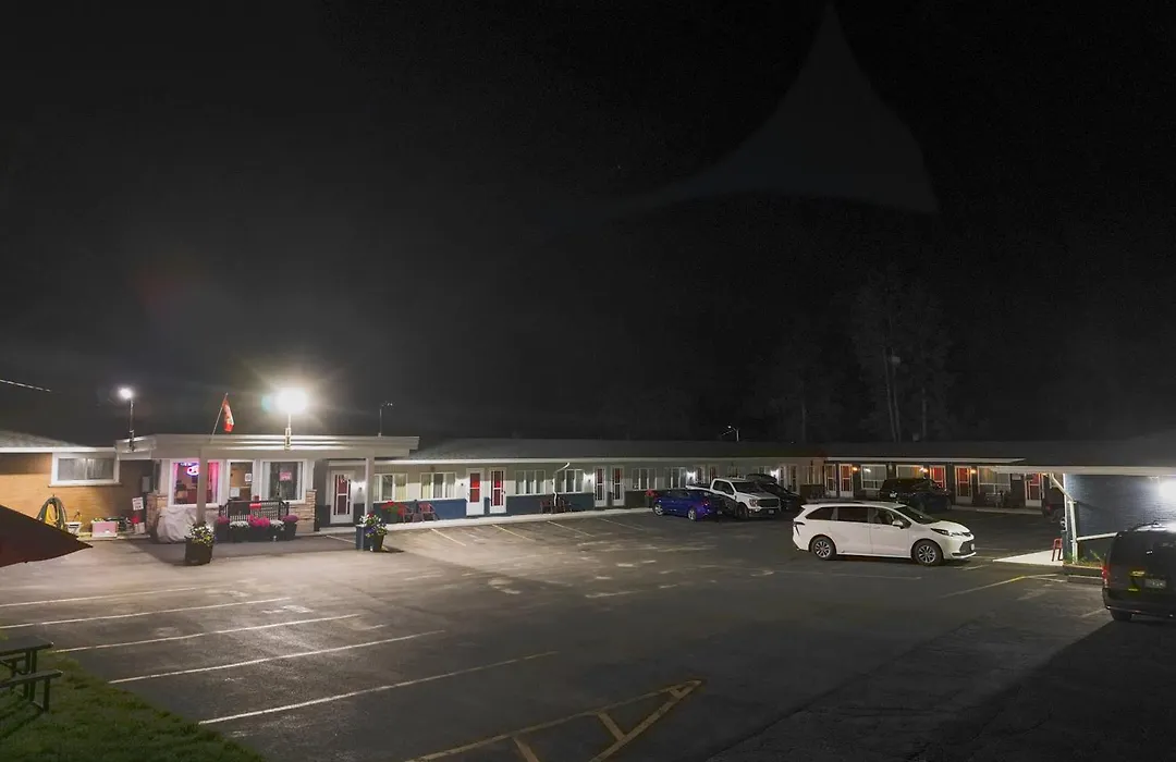 Holiday Motel-1