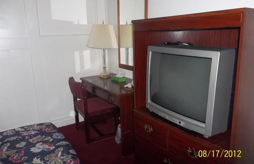 Clearview Motor Inn-1