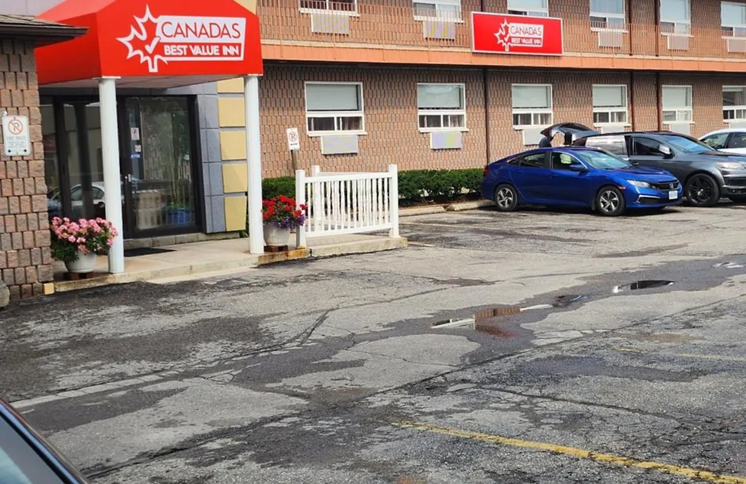 Canadas Best Value Inn-Richmond Hill-1