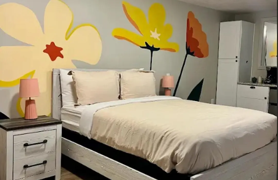 Wildflower Room At The Trailblazer Unit 9-1