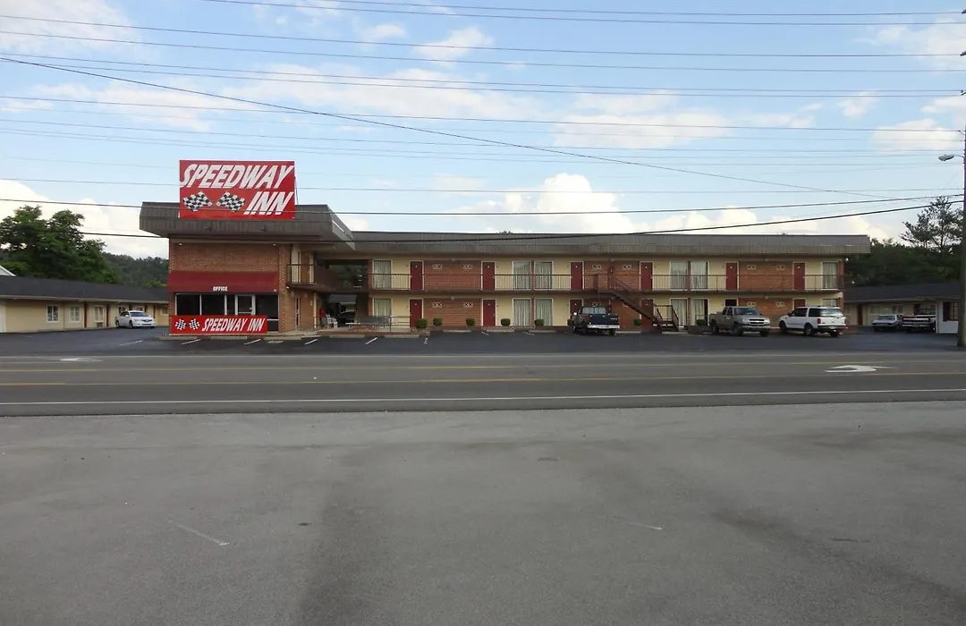 Speedway Inn-1