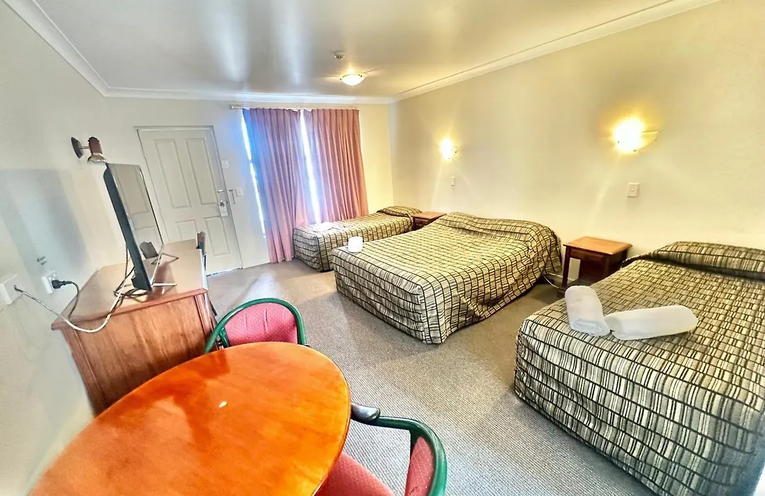 Elite Motor Inn-1