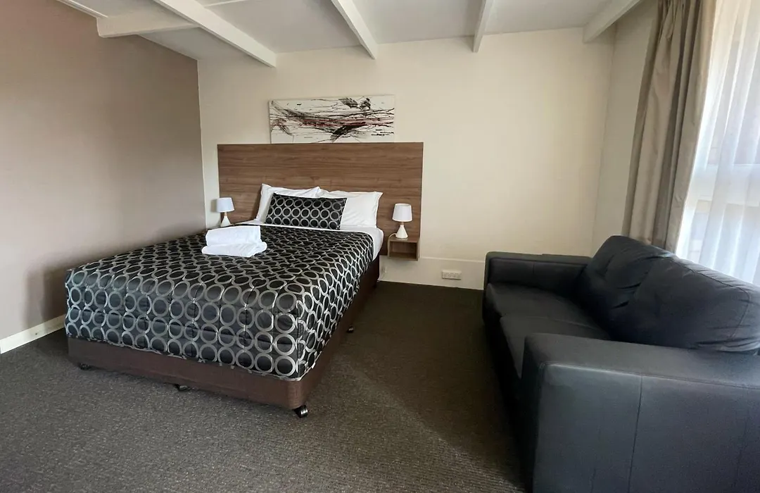 Fig Tree Motel-1