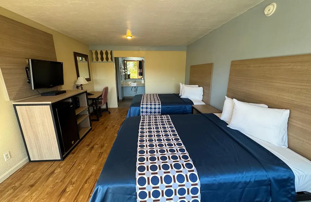 Discovery Inn-1