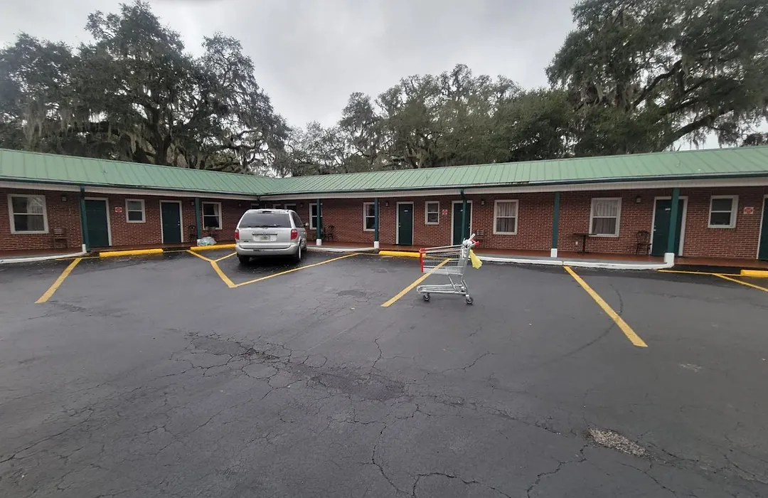 Gandy Motor Lodge-1
