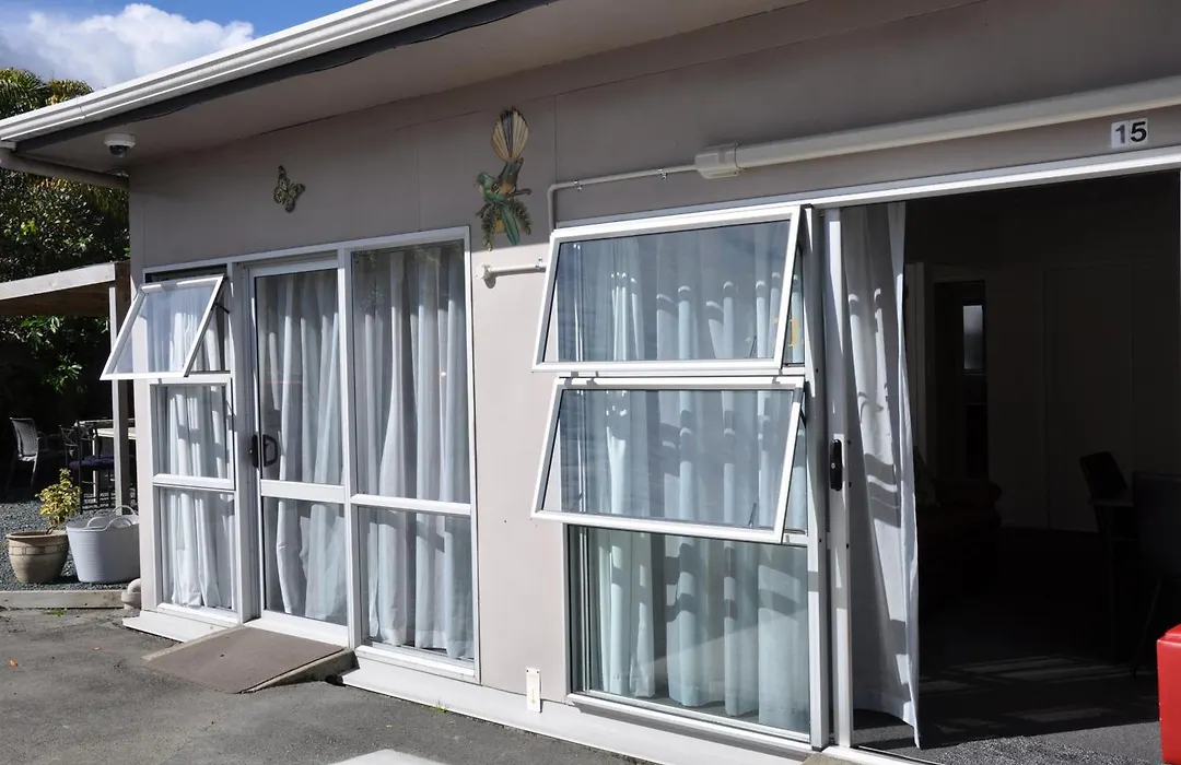 Balmoral Motel-1