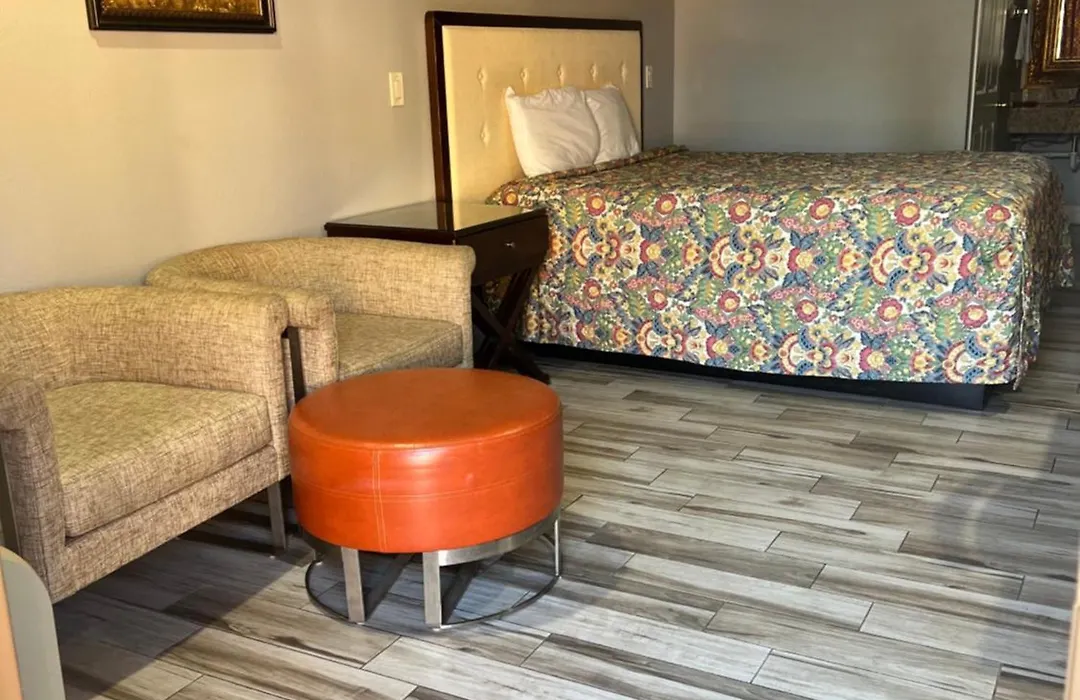 Amber Motel-1