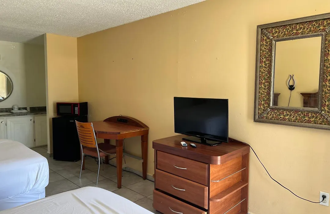 Paradiseinn-1