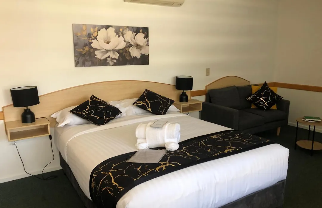 Warwick Vines Motel-1