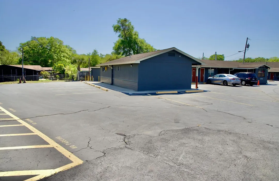 El Camino Motel-1