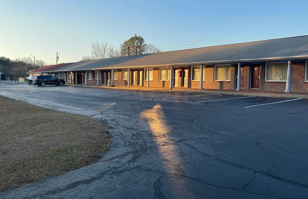 Imperial Motel-1