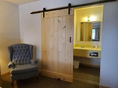 Old Montana Inn-1