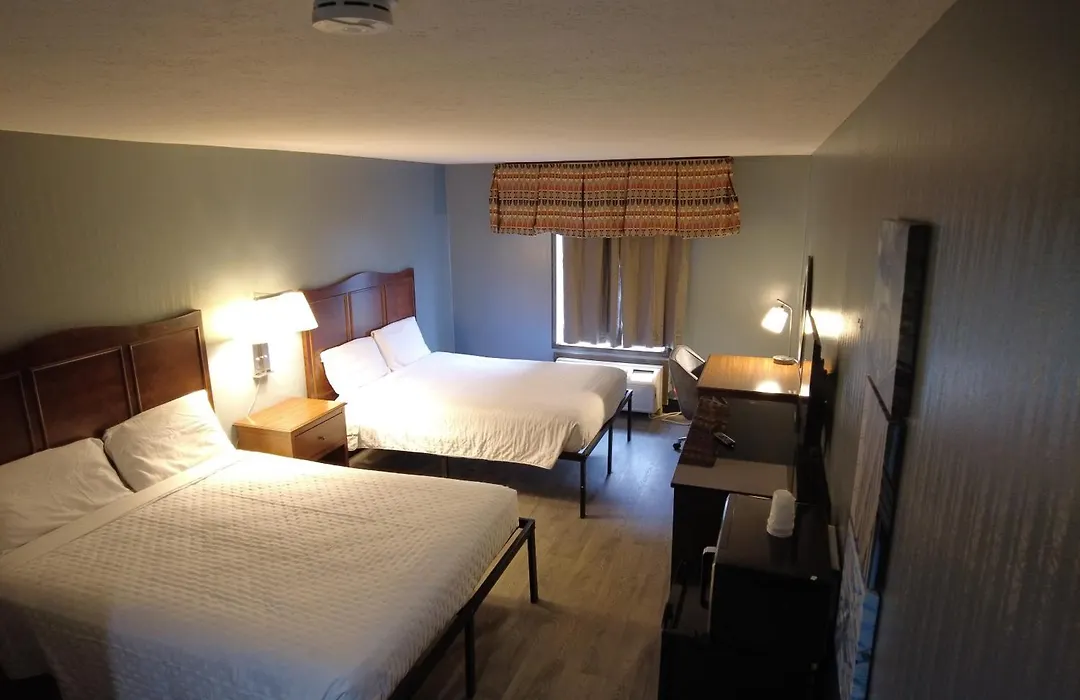 Americourt Hotel And Suites - Elizabethton-1