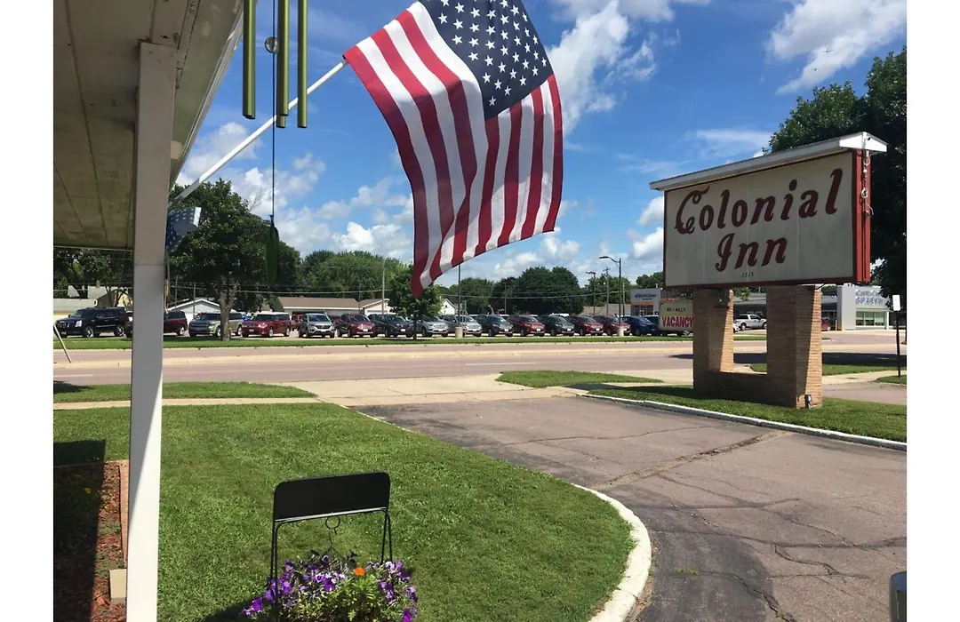 Colonial Inn Extended Stay By Oyo New Ulm-1