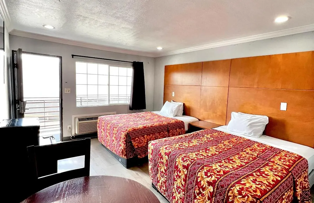 Aqua Inn Motel-1