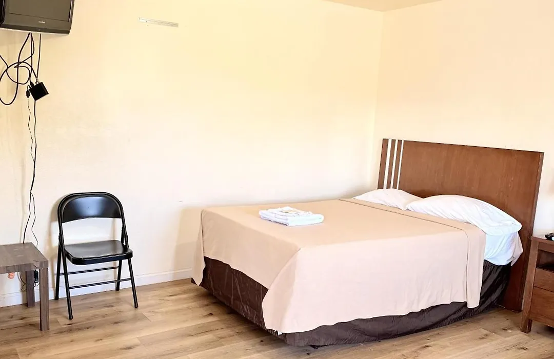 Best Budget Inn-1