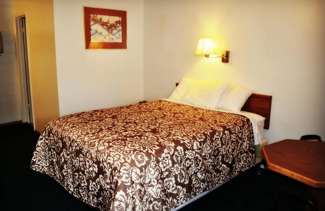 Town House Motel-1