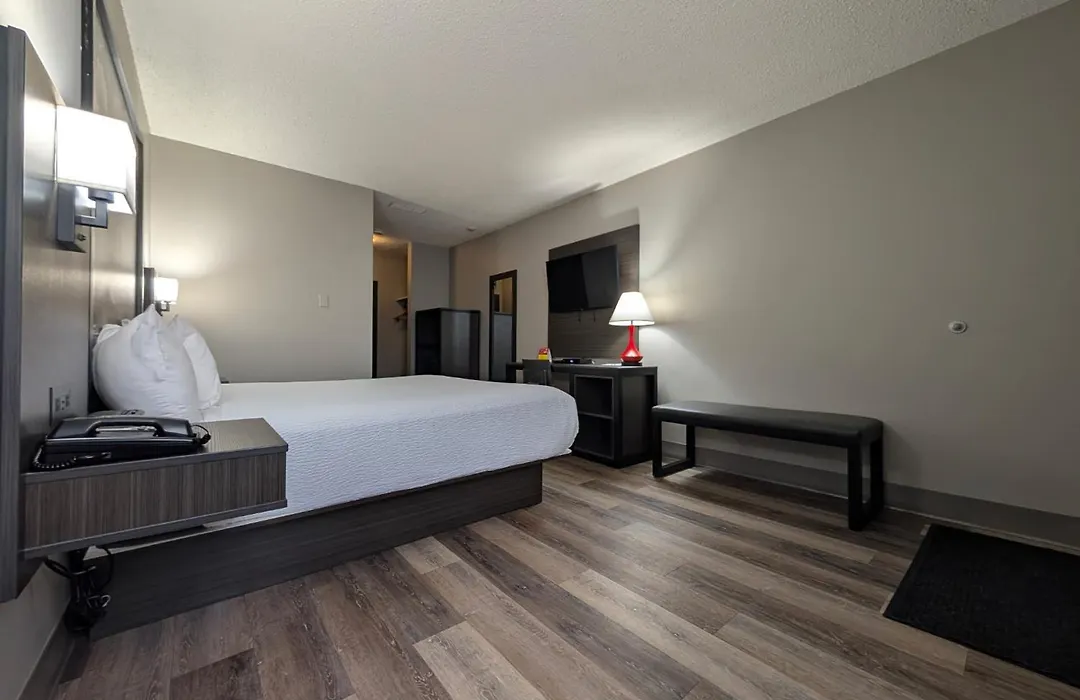 Super 8 By Wyndham Thunder Bay-1