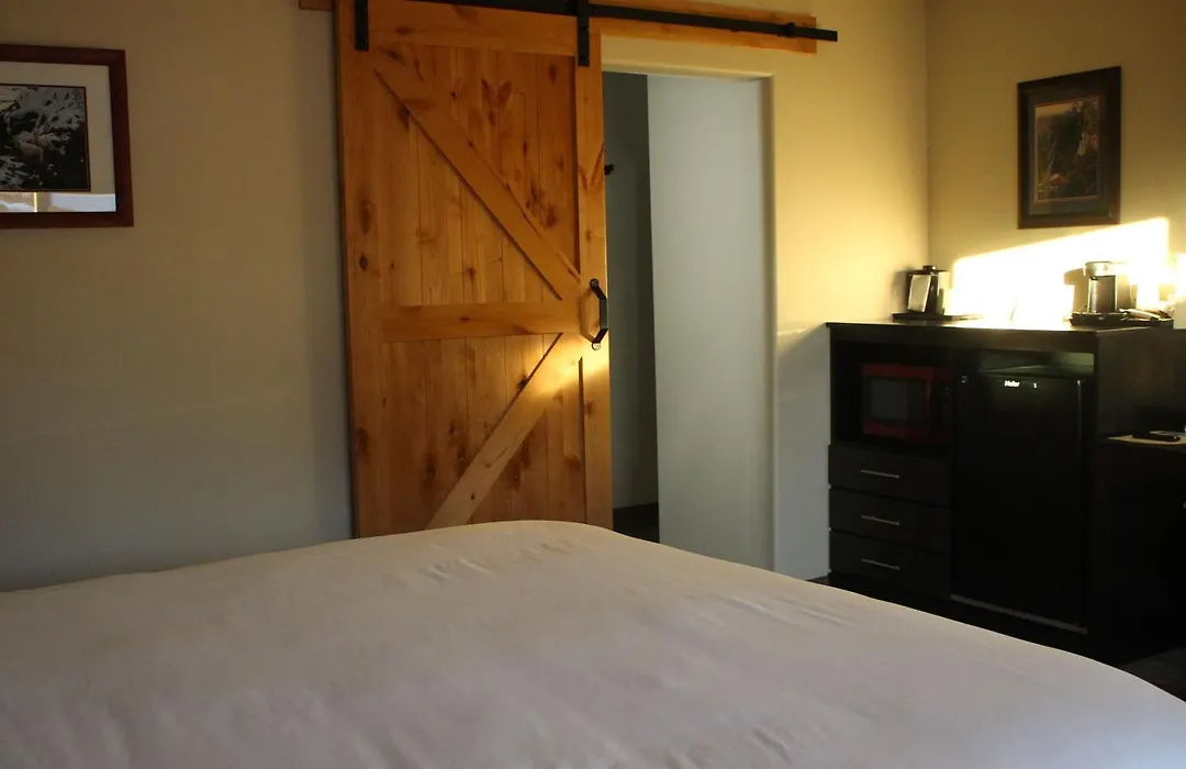 Eagle River Lodge-1