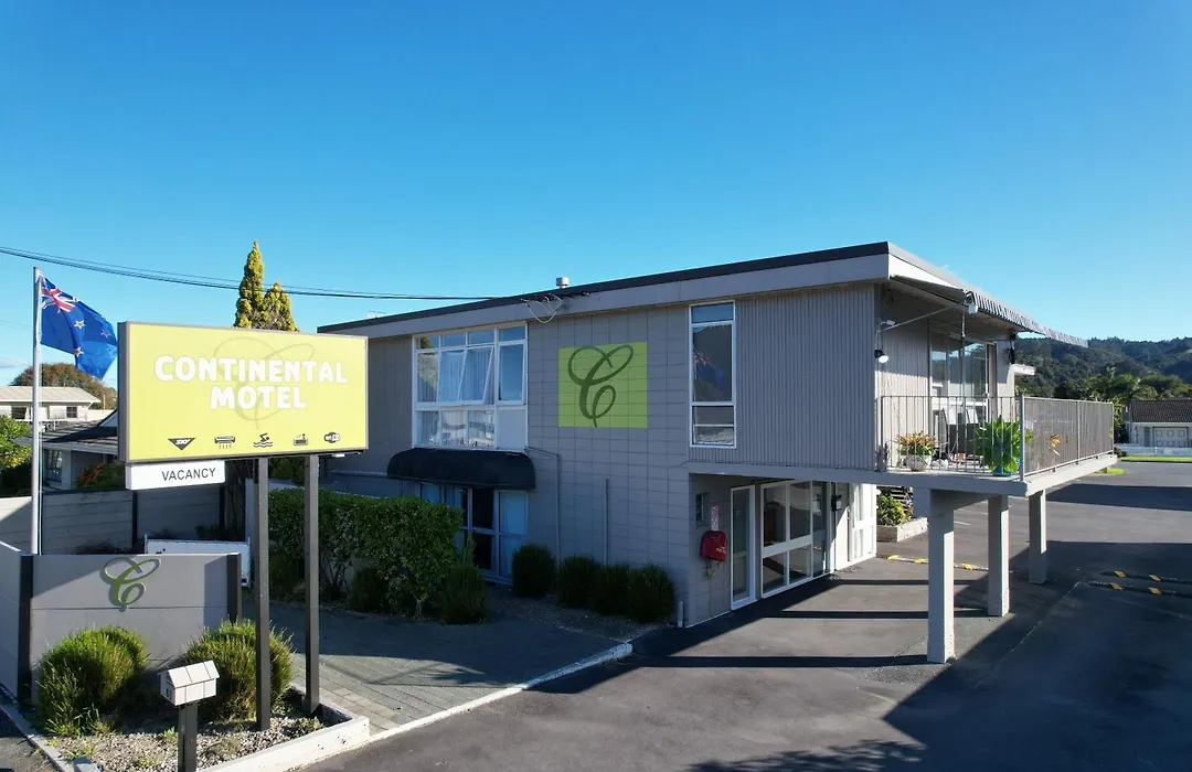 Continental Motel-1